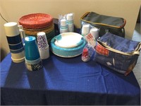 Miscellaneous picnic items. Insulated totes, plate