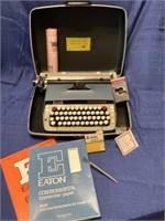 Vintage Smith Corona typewriter excellent