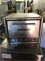 Bakers Pride MO2T Countertop Electric Pizza Oven