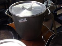 Large Stock Pot with Lid