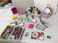girl desk items