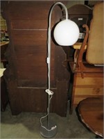 MODERN FLOOR  LAMP