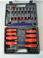 SCREWDRIVER SET (MAY BE MISSING PIECES)