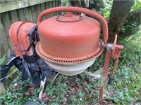 Central Machinery 3.5 cu. ft. Cement Mixer 31979