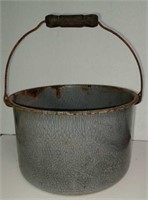 B4) vintage Graniteware bail handle pail. Great
