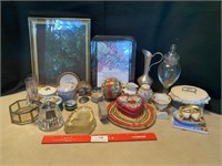 Lot of Vintage Small & Decorative Items