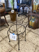 METAL CHAIR PLANT STAND 26" TALL