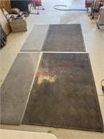 4 shop mats