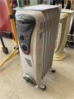 Pelonis oil filled radiator heater