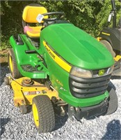 John Deere X320 Lawn Mower Tractor
