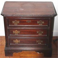 Mahogany 3 drawer bedside stand
