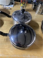 2 STAINLESS POTS WITH LIDS