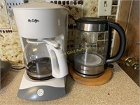 Mr Coffee and Farberware electric kettle