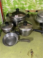4 Revereware copper bottom pans