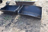 Set of 2 Planters or feeders