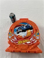 HOT WHEELS AND HOLDER