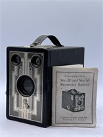 Vintage Six-16 Kodak Brownies Junior Box Camera