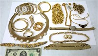 Vintage Goldtone Jewelry w Chokers, Bangles+