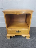 Kling Furniture Mayville Ny Maple Night Stand