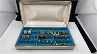 Vintage Mele Jewelry Box With 17 Pairs Of Earrings