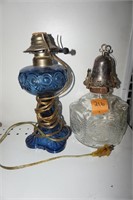 1 Oil lamp & 1 electrified oil lantern