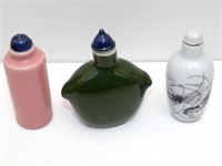 3 Vintage ceramic snuff bottles