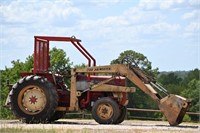 International Harvester 464 Tractor W/ Loader