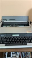 PANASONIC KX-E500 TYPEWRITER W/ PROCESSOR