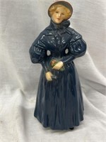 VINTAGE 9 INCH GOEBEL PORCELAIN SALVATION ARMY