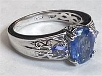 STERLING SILVER RING WITH TANZANITE SIZE 6