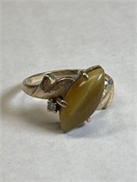 10k GOLD RING WITH MARQUISE SHAPED TIGER EYE
