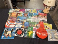 SELECTION OF VINTAGE CHILDREN’S RECORDS AND 3-D