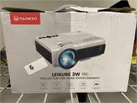 Vankyo Leusure 3w pro projector $120 RETAIL