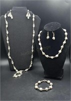 2 X Bid Jewelry Sets . Necklaces Pierced Earrings