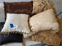 6 Occasional Pillows