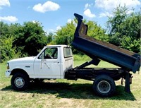 1993 Ford Super Duty w/ 8ft dump bed