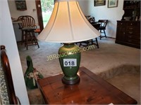 PAIR OF GREEN AND GOLD LAMPS