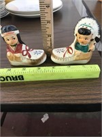 Indians in moccasines Figurines