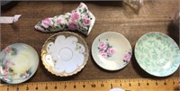 Porcelain saucers and wall pocket