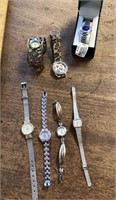 Ladies' watches group