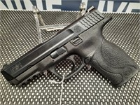 Smith & Wesson M&P 9 9 MM Pistol