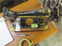 Beautiful very vintage Singer Sewing machine