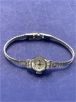 14K White Gold Case Ladies Elgin 21 Jewel Watch