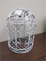 SHABBY CHIC WHITE METAL PAINTED BIRDHOUSE