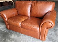 Chateau leather loveseat (Couch separate - 123p)