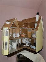 Pierce dollhouse and furniture