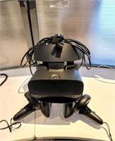 Oculus Rift S VR headset w/ 2 handsets w/ stand