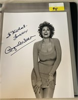 RAQUEL WELCH SIGNED PHOTO