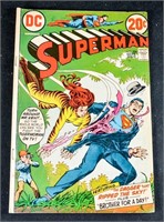 #256 SUPERMAN COMIC BOOK 1972