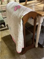 Quilt & quilt stand